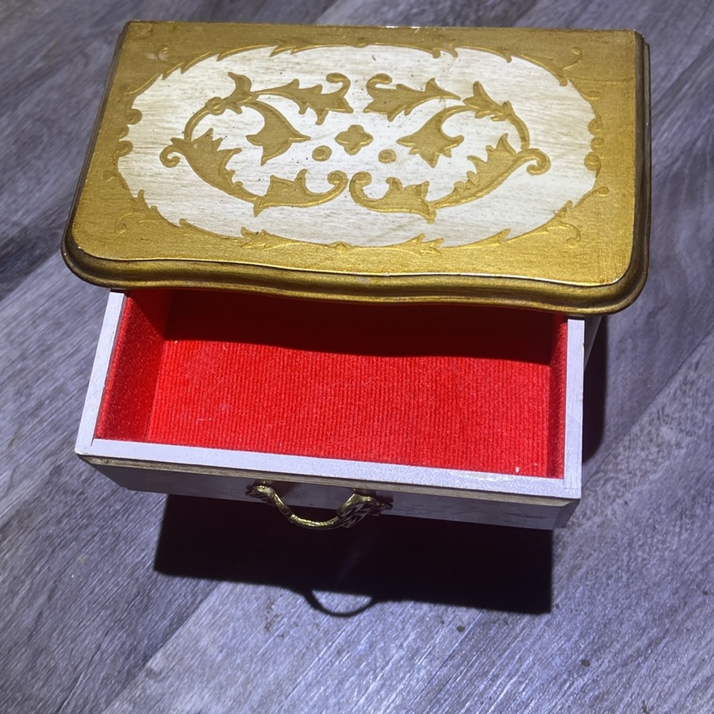 Jewellery Box - Picture 4 of 4